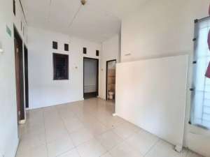 Sewa Rumah Jatiasih Bebas Banjir 2KT1KM lokasi di Bekasi Kota, tersedia melalui melalui situs Olx