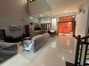 Sewa Rumah Kelapa Gading Full Furnish Mewah lokasi di Jakarta Utara, tersedia melalui melalui situs Olx