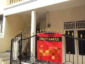 Sewa Rumah Murah 2 Lantai di Tanjung Duren Jakarta Barat lokasi di Jakarta Barat, tersedia melalui melalui situs Olx