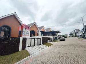 Sewa Rumah NyamanTenang Dalam Perumahan, Dekat Ma Chung, Unmer Malang lokasi di Malang Kota, tersedia melalui melalui situs Olx