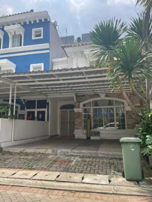 Sewa Rumah Pik1 3 Kamar 6x16 Dekat Pasar Pik Dan Spbu Furnish lokasi di Jakarta Utara, tersedia melalui melalui situs Olx