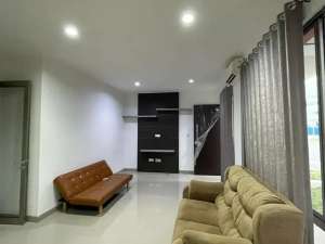 Sewa rumah pik2 8x10 full furnished lokasi di Jakarta Utara, tersedia melalui melalui situs Olx
