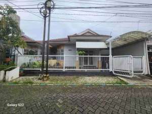 Sewa Rumah Rungkut Mapan Timur Surabaya Murah 40 Juta Per Tahun lokasi di Sidoarjo  Kab., tersedia melalui melalui situs Olx