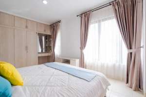 Sewa Rumah Townhouse Cosmo Park 3BR - dekat ThamrinTanah Abang lokasi di Jakarta Pusat, tersedia melalui melalui situs Olx