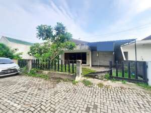 SHM 418m2 Pogung Baru Dekat Jl Kaliurang, UGM, Plemburan, RS JIH lokasi di Yogyakarta Kota, tersedia melalui melalui situs Olx