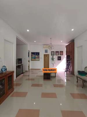 Siap Huni Citra Gran Cibubur Lokasi Pojok lokasi di Bekasi Kota, tersedia melalui melalui situs Olx