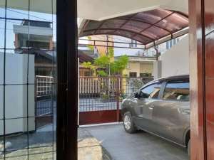 Siap Huni Simpang Darmo Permai Selatan lokasi di Surabaya Kota, tersedia melalui melalui situs Olx