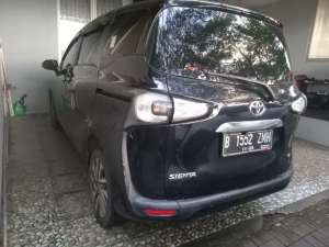 Jual bekas Sienta V MATIC bisa TT Mobil,lokasi di Jakarta Selatan