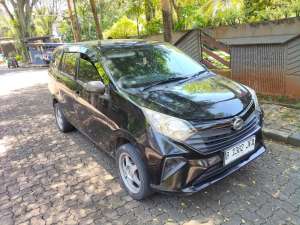 Jual bekas sigra d plus thn2020 w hitam manual trwt siap pakai velk rac tv 14 inc,lokasi di Depok Kota