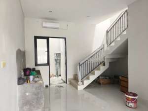 SISA 1 UNIT BARU GRESSSRUMAH KLAMPIS SEMOLO WISMA MUKTI SURABAYA TIMUR. DEKAT KAMPUS, SEKOLAH, MERR, KERTAJAYA, MANYAR, DHARMA HUSADA, SEMOLOWARU lokasi di Surabaya Kota, tersedia melalui melalui situs Olx