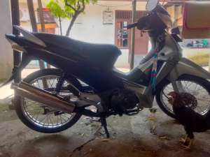 Jual bekas Sljuak Supra x Betmen 2007 pajak mati lama plat Depok,lokasi di Jakarta Selatan