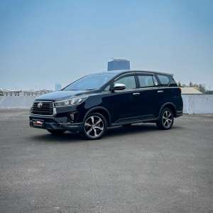 Jual bekas Solar, TOYOTA INNOVA VENTURER 2.4 AT 2022 Kijang Diesel G V,lokasi di Tangerang Selatan Kota