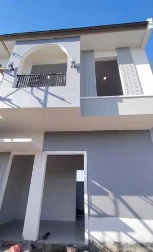 SOLUSI DAN MILIKI RUMAH 2Lantai di Mojosari lokasi di Mojokerto Kab., tersedia melalui melalui situs Olx