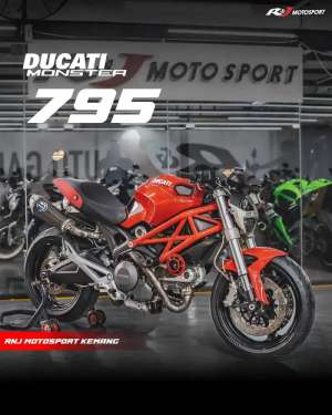 Jual bekas STNKBPKB Ducati Monster 795 Nik 2012 Km 11.000an Knalpot Termignoni,lokasi di Jakarta Timur