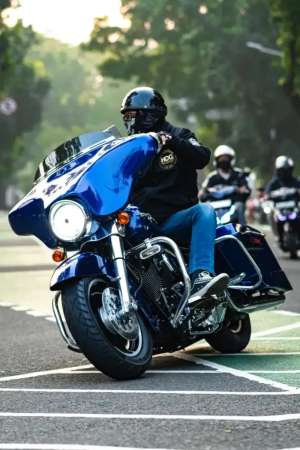 Jual bekas Street Glide 2006 Carbu Full Paper,lokasi di Jakarta Selatan