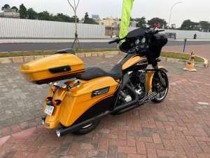 Jual bekas STREETGLIDE 2013 FULL PAPER,lokasi di Tangerang Kota