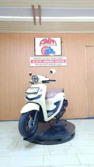 Jual bekas STYLO 250 CBS, 2025, KM LOW, BS TT, KREDIVO, CASH KREDIT,lokasi di Jakarta Selatan