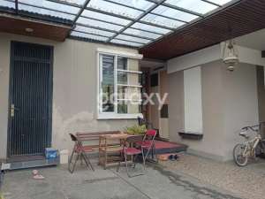 Sunrise Garden RumahSiap Huni Hadap Selatan lokasi di Jakarta Barat, tersedia melalui melalui situs Olx