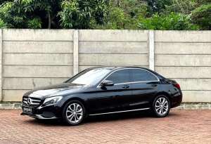 Jual bekas SUPER LOW ODO Mercedes Benz C200 Avangarde AT 2017 Hitam Black,lokasi di Jakarta Timur