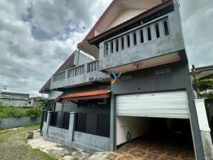 Super Murah Dijual Rumah Hook di Arjosari Blimbing Malang Dekat Exit Tol lokasi di Malang Kota, tersedia melalui melalui situs Olx