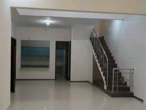 surabaya lokasi di Surabaya Kota, tersedia melalui melalui situs Olx