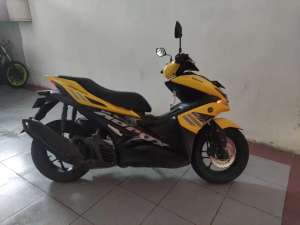 Jual bekas Suzuki aerox 155 cc 2017 plat ad warna kuning,lokasi di Surakarta Kota