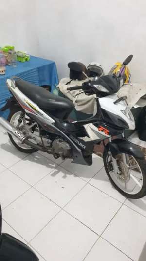 Suzuki arashi limited , tersedia melalui melalui situs Olx