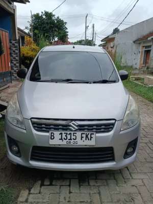 Jual bekas Suzuki Ertiga 2012 Bensin,lokasi di Bekasi Kab.
