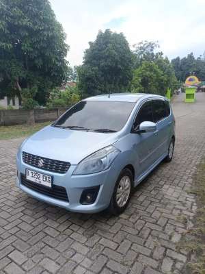 Suzuki Ertiga 2012 Bensin lokasi di Bandar Lampung Kota, tersedia melalui melalui situs Olx