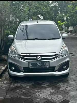 Jual bekas Suzuki Ertiga GL MT 2017 Bensin,lokasi di Surabaya Kota