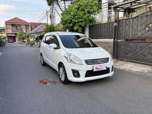 Jual bekas Suzuki Ertiga GX 1.4 AT 2014 Putih,lokasi di Depok Kota