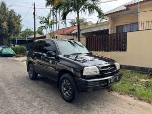 Jual bekas Suzuki Escudo 1.6 MT 2003,lokasi di Jakarta Selatan