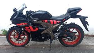 Jual bekas Suzuki GSX R150 2017,lokasi di Surakarta Kota