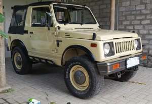 Jual bekas Suzuki Jimny Sierra 4x4 729800cc,lokasi di Karanganyar Kab.