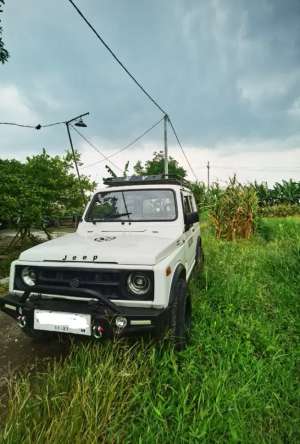 Jual bekas Suzuki Katana 4x2 atap Trepes AC Velg Lebar 1991,lokasi di Gresik Kab.