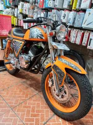 Jual bekas Suzuki satria 120 2 tak modif modifikasi custom caferacer cafe racer,lokasi di Jakarta Selatan