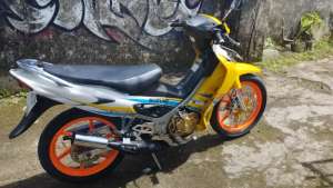 Jual bekas Suzuki SATRIA HIU ASLI KUNING,lokasi di  ,Garut Kab.