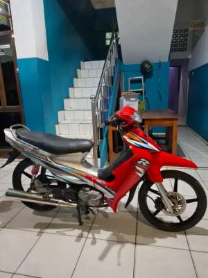 Jual bekas SUZUKI SMASH TH 2005,lokasi di  ,Jakarta Timur