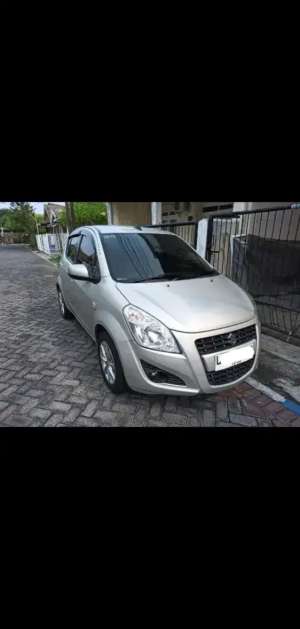 Jual bekas Suzuki Splash silver 2014,lokasi di Surabaya Kota