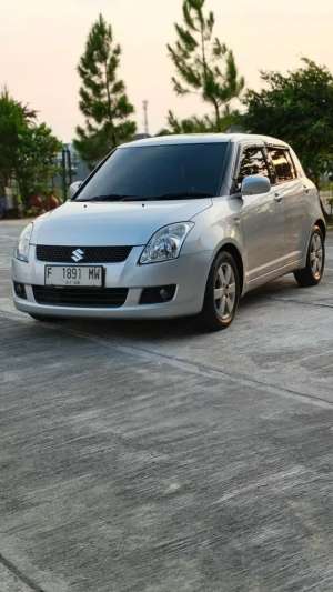Jual bekas Suzuki SWIFT ST 1.5 2011 MT,lokasi di Sukabumi Kota