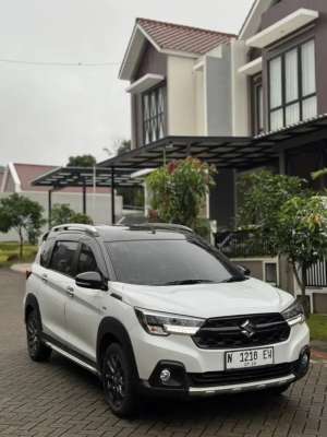 Jual bekas Suzuki XL7 Alpha Hybrid 2023,lokasi di Malang Kota