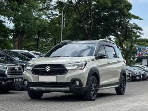 Jual bekas SUZUKI XL7 ALPHA HYBRID 2024 AT COKLAT KM 25RB,lokasi di Tangerang Kota