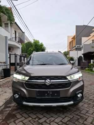 Jual bekas Suzuki XL7 Beta 2021 AT Matic Non Ertiga Coklat,lokasi di Gresik Kab.