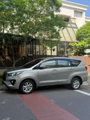 Jual bekas T. Innova V Diesel Captain Seat 2.4 2016,lokasi di Jakarta Selatan