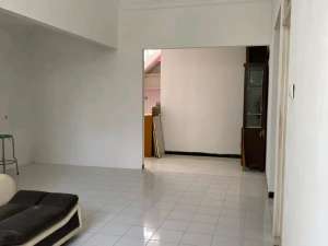 Taman puspa raya lokasi di Surabaya Kota, tersedia melalui melalui situs Olx