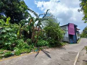 Tanah 291 m Dekat AmplazSeturanRp 1,047 M SHM Pekarangan lokasi di Sleman Kab., tersedia melalui melalui situs Olx