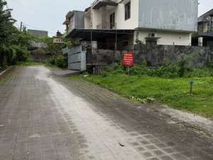 Tanah 4,4 Are di Buluh Indah Gatsu Barat Dkt Cargo Ubung Mahendradatta lokasi di Denpasar Kota, tersedia melalui melalui situs Olx