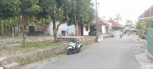 tanah bagus murah di jalan kaliurang km 10 lokasi di Ngaglik, tersedia melalui melalui situs Olx