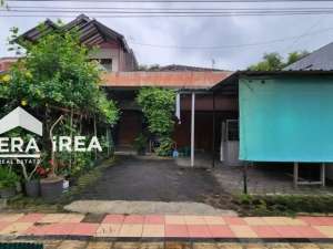 TANAH BONUS BANGUNAN DIJUAL DI SOLO TIMUR KARANGANYAR DEKAT TAMAN PANCASILA lokasi di Karanganyar Kab., tersedia melalui melalui situs Olx