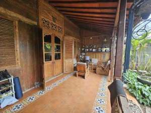 Tanah Bonus Rumah Jl Laksamana Renon lokasi di Denpasar Kota, tersedia melalui melalui situs Olx